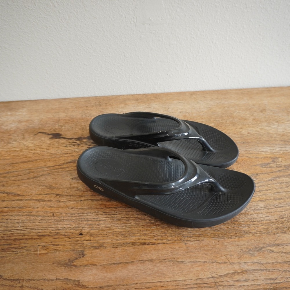 OOFOS OOriginal Black Recovery Sandals Womens‎ 9 Mens 7 Comfort Flip Flops